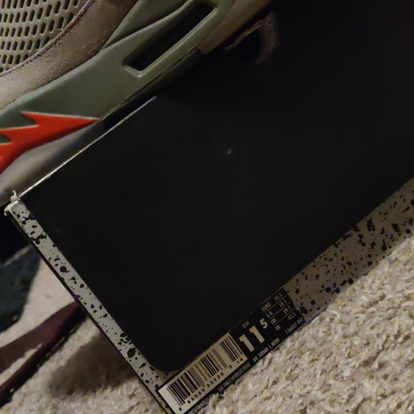 Jordan 5 Retro - Picture 5 of 7